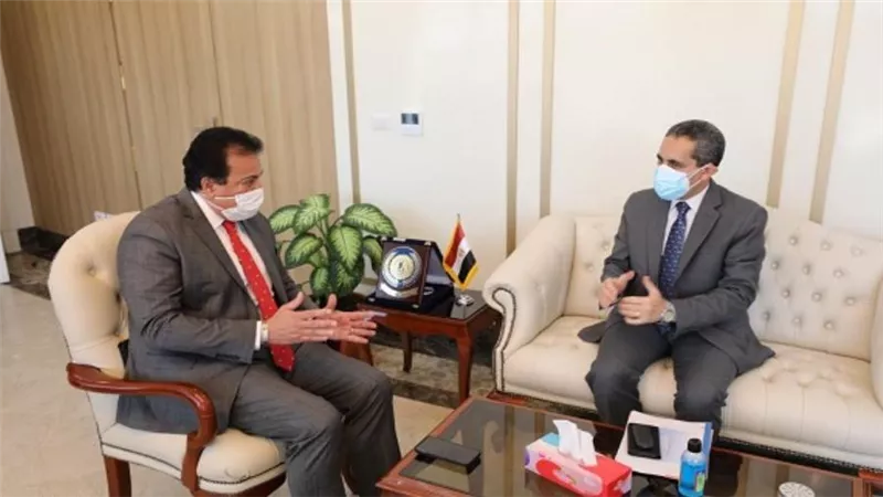 بالصور | د. خالد عبد الغفار يتابع مع محافظ الغربية معدلات تنفيذ الأعمال الإنشائية بالجامعة التكنولوجية 