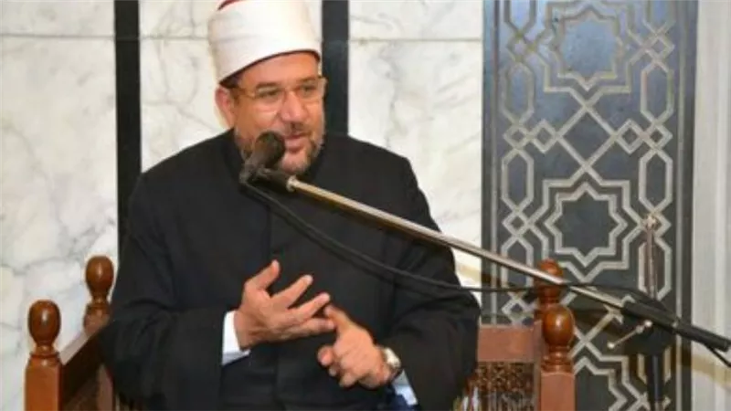 في خطبة الجمعة..وزير الاوقاف : الفساد يقتل الطموح ويدمر قيم المجتمع 