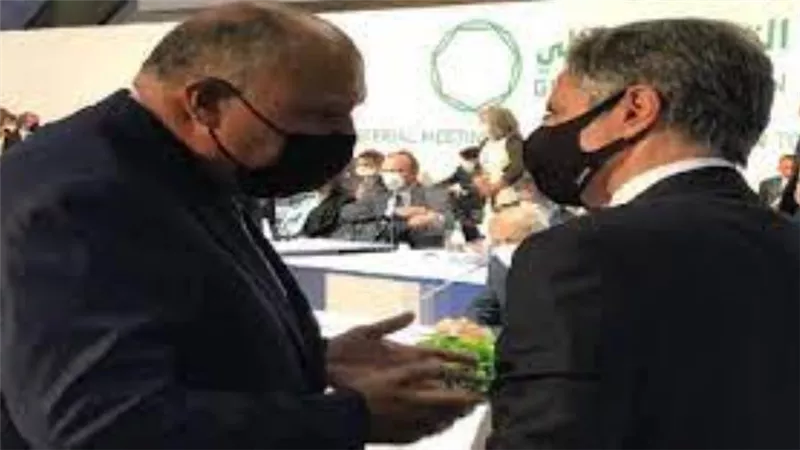 وزير الخارجية يبحث ملف سد النهضة مع نظيره الأمريكي