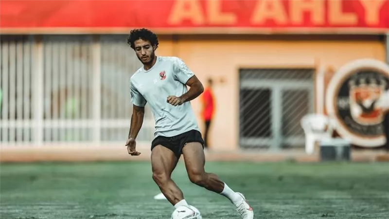 محمد هاني يظهر في مران الأهلي الجماعي قبل مواجهة المقاولون