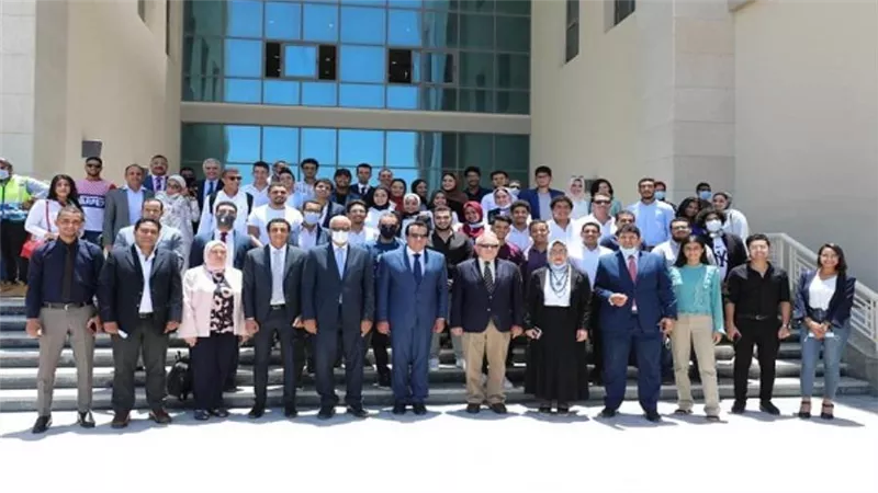 بالصور | د. خالد عبدالغفار يتفقد جامعة العلمين الدولية