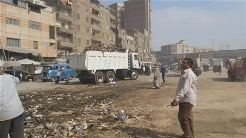 رفع 1830 طن قمامة بشوارع حي شرق شبرا الخيمة