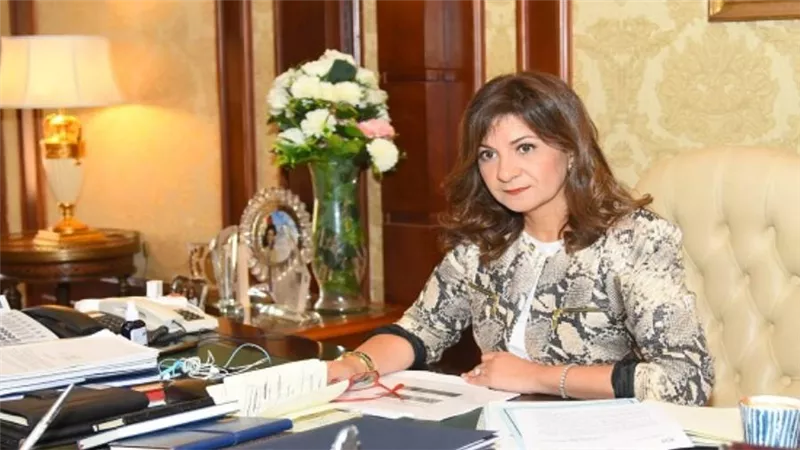 دعمًا لها.. وزيرة الهجرة تتواصل مع طبيبة مصرية بالولايات المتحدة  