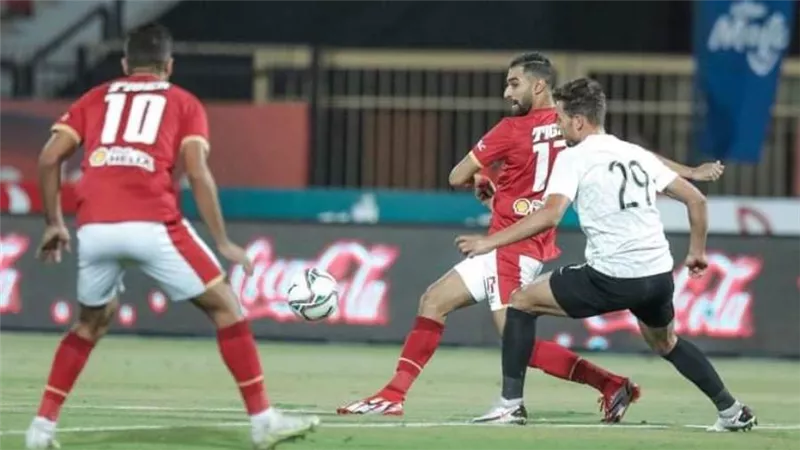 الشوط الأول.. البنك الأهلي يفرض التعادل السلبي على الأهلي