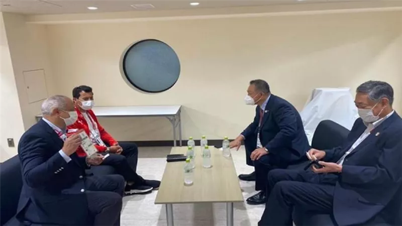 بالصور | وزير الرياضة يلتقي رئيس اللجنة الأولمبية اليابانية 
