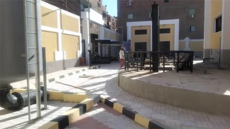 رئيس 