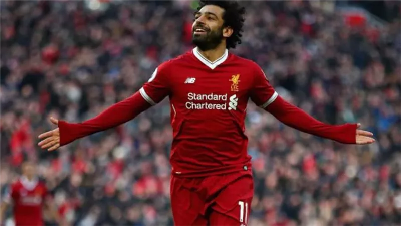 ليفربول يسعى لتجديد عقد محمد صلاح و5 لاعبين