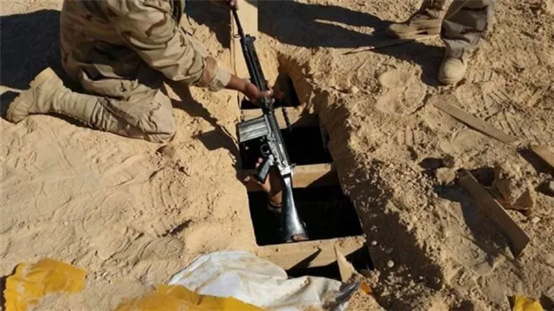 القوات المسلحة: تدمير 13 نفقًا تستخدمه العناصر الإرهابية للتسلل بشمال سيناء