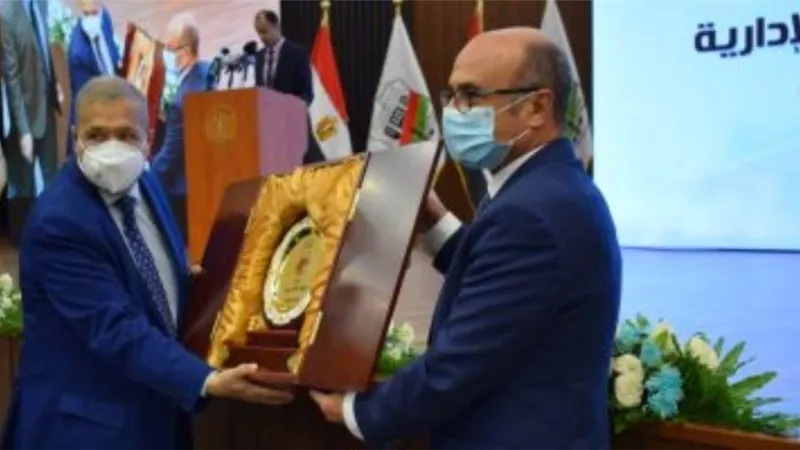 وزير العدل أثناء افتتاح مجمع النيابات الإدارية: يليق بالجمهورية الجديدة..صور