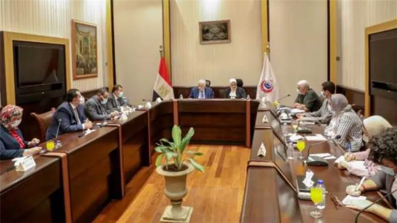 وزيرا الصحة والتعليم يبحثان توفير الوجبات الغذائية الصحية لطلاب المدارس