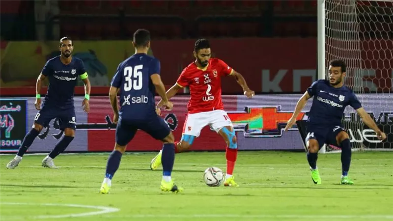 الشوط الأول.. الأهلي يتقدم على إنبي بهدفين دون رد