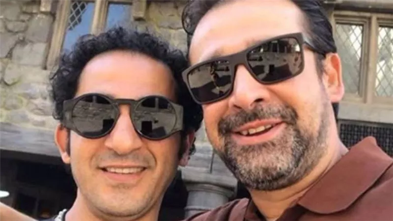 أحمد حلمي يهنئ كريم عبد العزيز بعيد ميلاده
