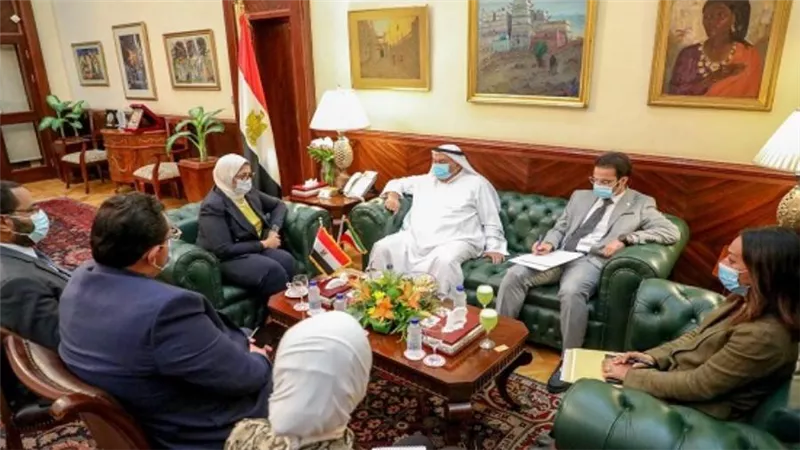 بالصور | وزيرة الصحة والسفير الكويتي يناقشان الضوابط الصحية للمسافرين بين البلدين