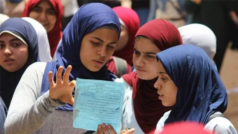 تخفيض درجات طلاب شهادة الثانوية العامة الذين تقدموا بتظلمات.. الحكومة ترد