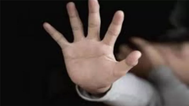 «عذراء المقطم» توسلت لـ القواد 20 دقيقة قبل محاولتها الانتحار 