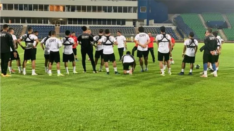 بعد تعادلها مع الجابون .. بعثة منتخب مصر تصل مطار القاهرة 