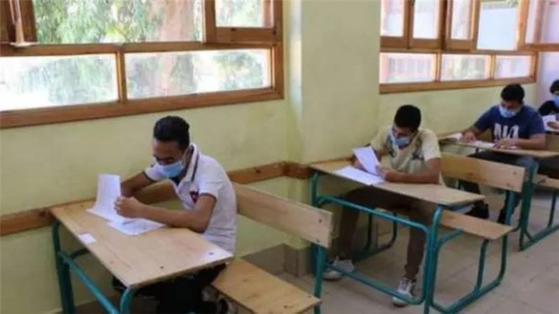 طلاب الثانوية العامة دور ثان: امتحان الجبر والهندسة متوسط واعتمد على الفهم