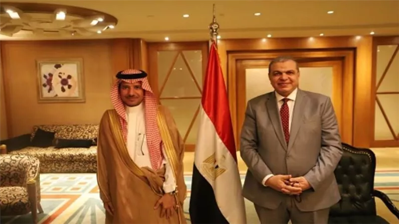 بالصور | وزير القوى العاملة يتابع مع نائب نظيره السعودي أحوال العمالة المصرية