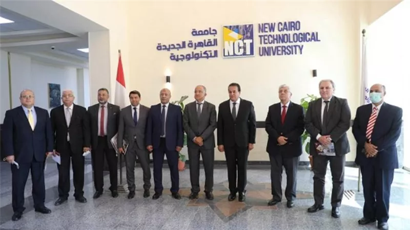 بالصور | د. خالد عبدالغفار يشهد توقيع بروتوكول بين جامعة القاهرة الجديدة التكنولوجية واتحاد الصناعات المصرية