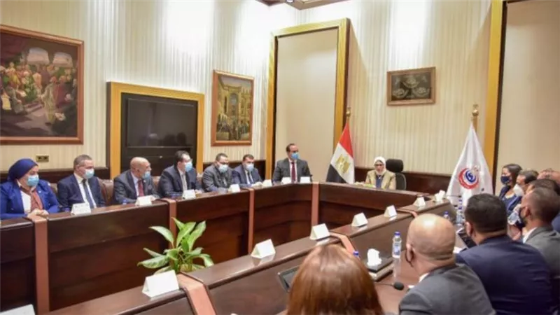 وزيرة الصحة تشهد توقيع بروتوكول تعاون مع شركة بيوجين لتوفير العلاج للأطفال المصابين فوق سن العامين