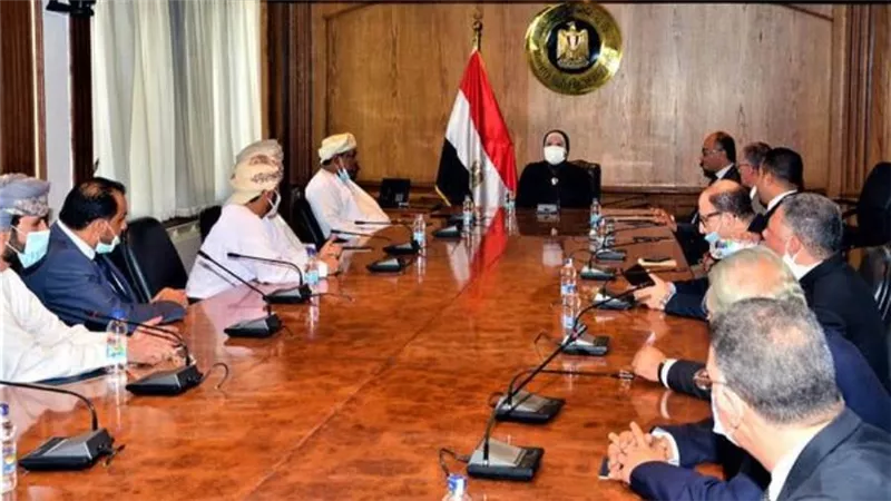 بالصور | نيفين جامع: دور رئيسي لمجتمع الأعمال المصري والعماني في تحقيق طفرة بالعلاقات الاقتصادية 