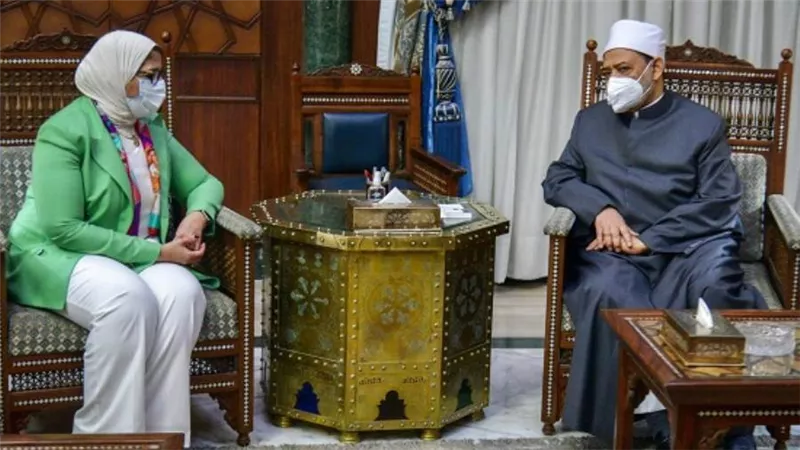 بالصور | وزيرة الصحة: توفير اللقاحات للطلاب والعاملين المصريين والوافدين بالجامعات الأزهرية