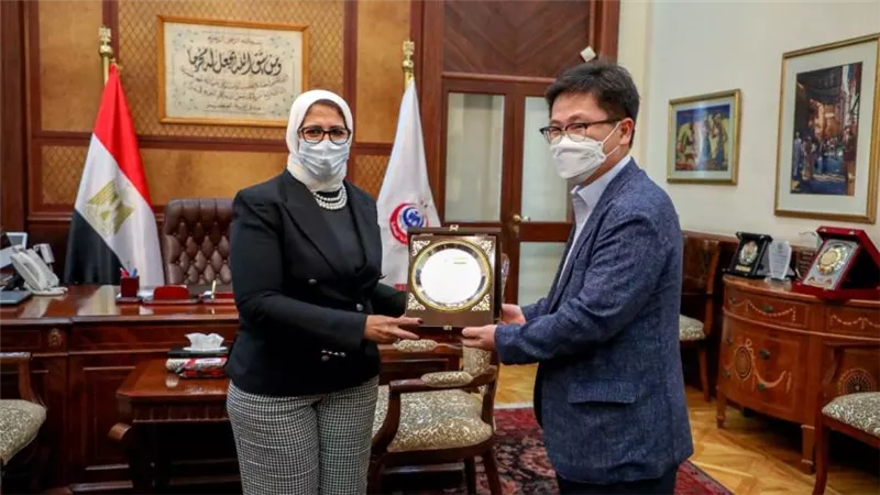 وزيرة الصحة تبحث مع سفير كوريا الجنوبية زيادة التعاون في مواجهة كورونا