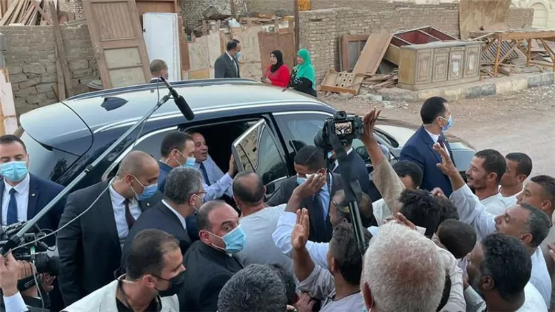 السيسي يتفقد منطقة مساكن الرويسات بشرم الشيخ