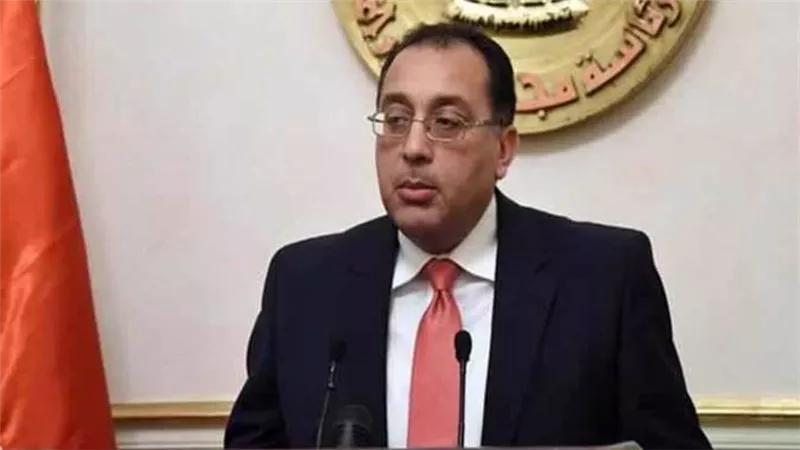 رئيس الوزراء يتابع الموقف التنفيذى للمشروع القومى لتأهيل الترع والمساقى