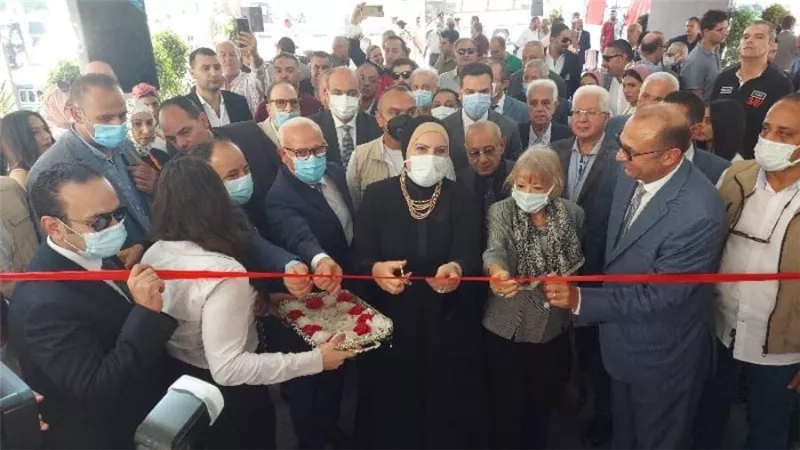 وزير التجارة والصناعة والمالية ومحافظ بورسعيد يفتتحون معرض صنع في بورسعيد بمشاركة (٢٦شركة)