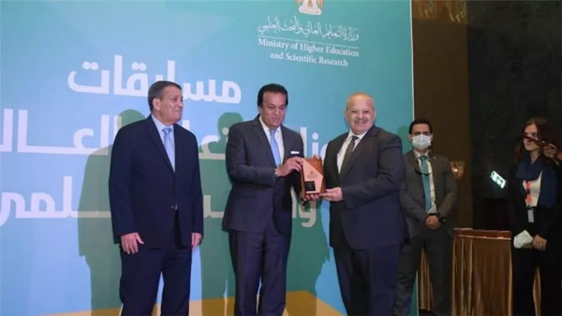 د. خالد عبدالغفار يعلن نتائج مسابقة الجامعات الفائزة لعام 2021 (صور)