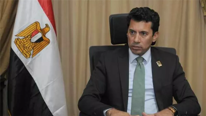 وزير الرياضة: الرئيس يركز دائمًا على بناء الوعي بالقضايا الهامة