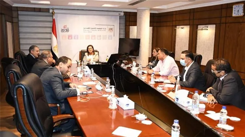 بالصور | التخطيط تبحث تنفيذ تكليفات الرئيس السيسي الخاصة بتقرير التنمية البشرية 2021