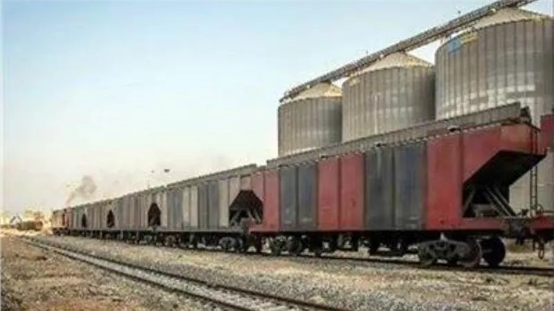 مصدر يكشف خطة وزارة النقل لتدعيم نقل البضائع من خلال القطارات