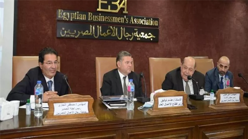 بالصور | وزير قطاع الأعمال العام: علامة تجارية جديدة لمنتجات الغزل والنسيج