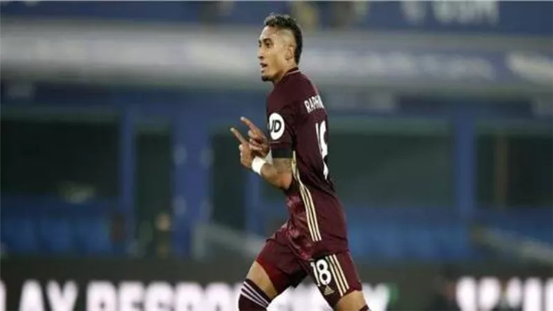 «برشلونة» يدخل في سباق مع ليفربول لضم مهاجم فريق «ليدز يونايتد»