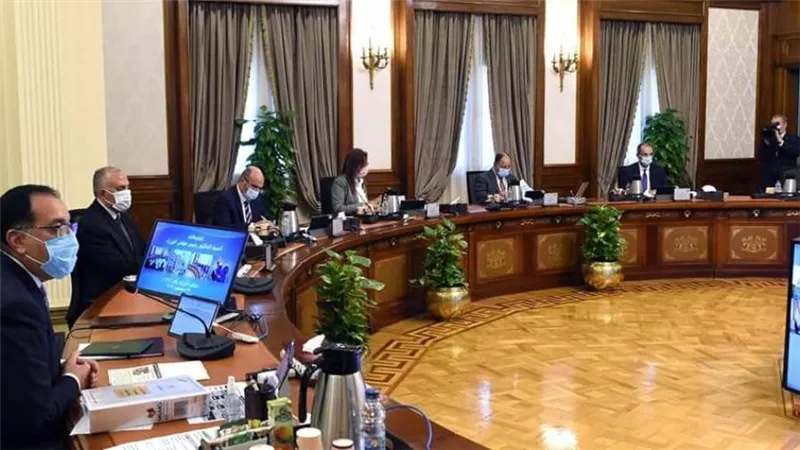 مجلس الوزراء يستعرض السيناريوهات المتوقعة لأداء الاقتصاد المصري خلال الفترة المقبلة