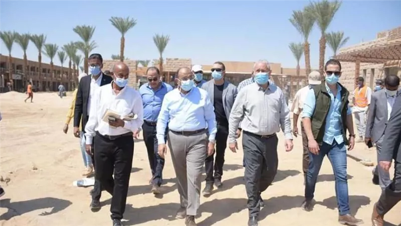 وزيرا التنمية المحلية والسياحة يتفقدان مشروعات إحياء 