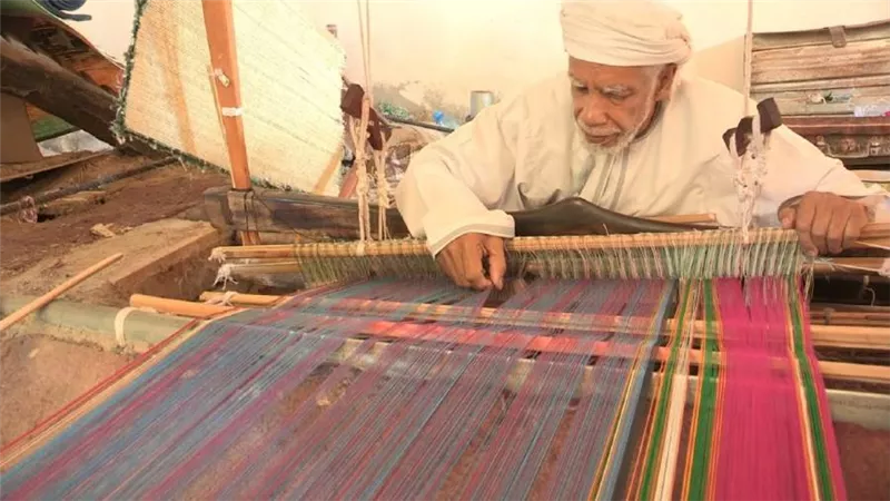 السياحة تروج لصناعة السجاد اليدوي بالأقصر وأسوان عبر مواقع التواصل الاجتماعي