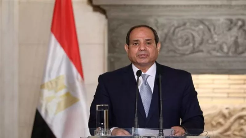 الرئيس السيسي يفتتح معرض 