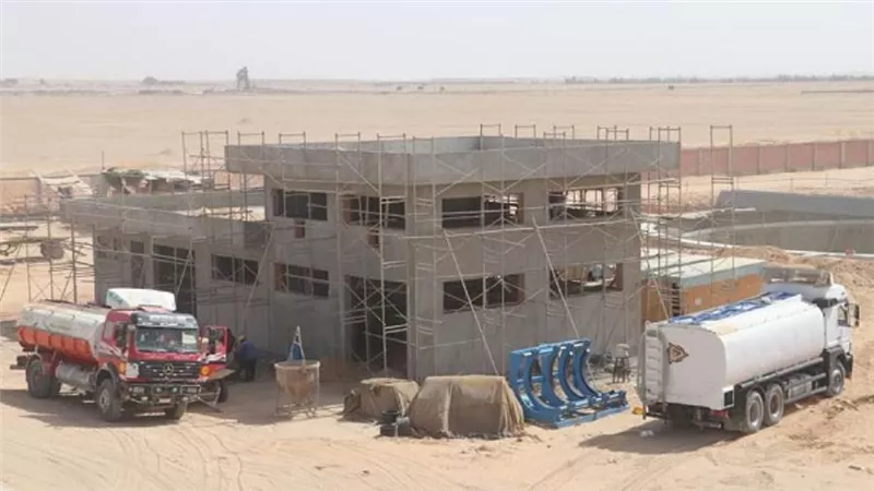 وزير الإسكان يتابع الموقف التنفيذي لمشروع توسعات محطة معالجة الصرف الصحي غرب مدينة 6 أكتوبر (صور)