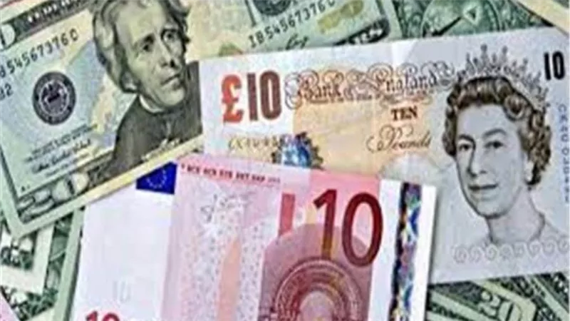 ارتفاع جماعي لأسعار العملات الأجنبية في منتصف التعاملات