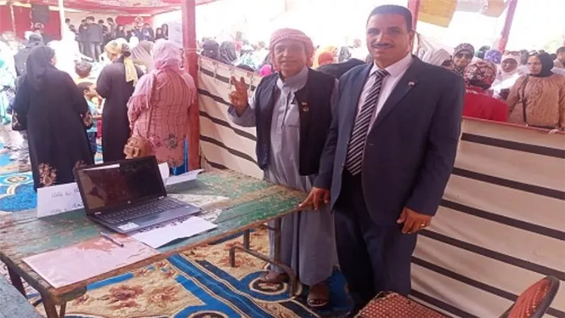 القوى العاملة تشارك في 