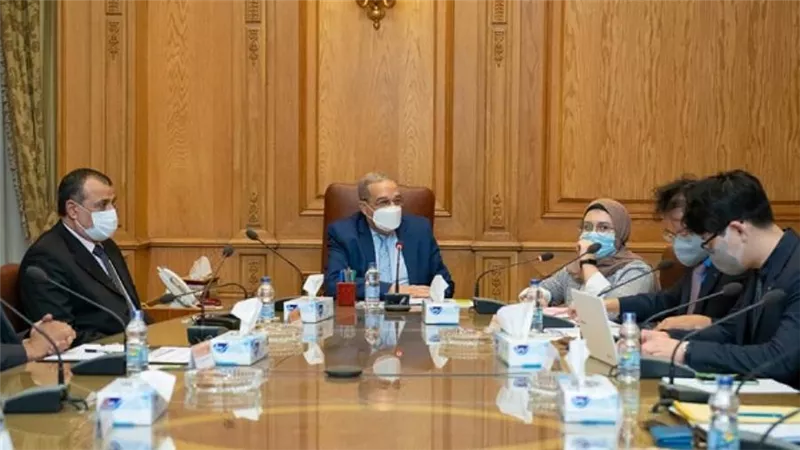 وزير الإنتاج الحربي يبحث مع وفد كوري جنوبي التعاون المشترك في مجال إدارة المخلفات (صور)