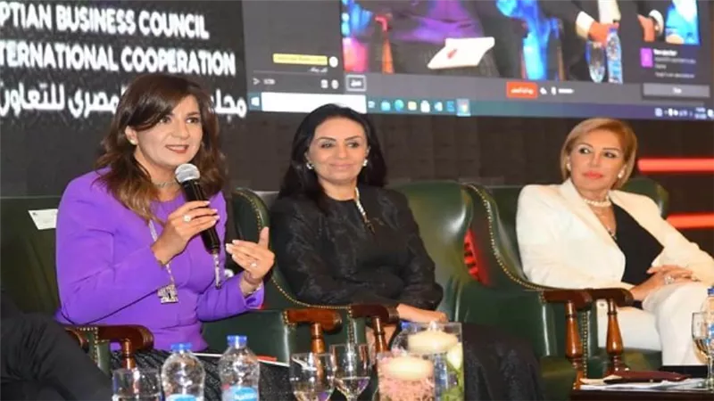 وزيرة الهجرة: الجمهورية الجديدة تشهد على تمكين حقيقي للمرأة في أهم المناصب (صور)