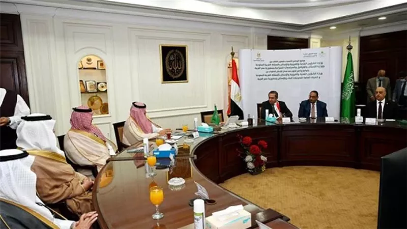 وزير الإسكان: التعاون بين مصر والسعودية مفتوح في كل المجالات (صور)
