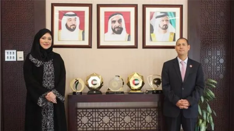 «عمران» يلتقي بأول سيدة ترأس هيئة الأوراق المالية بالإمارات 
