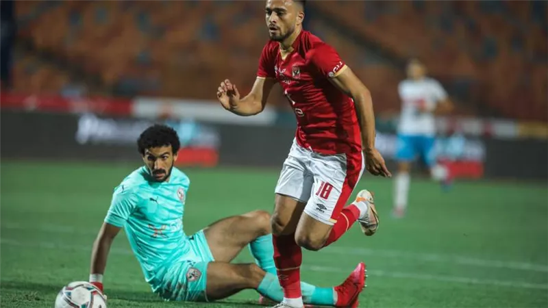 طبيب الأهلي يكشف تفاصيل إصابة صلاح محسن ومدة غيابه