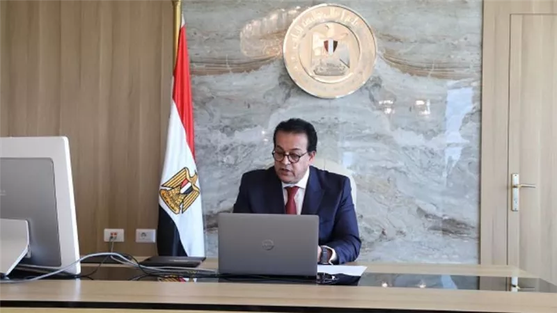د. خالد عبدالغفار يشارك في فعاليات منتدى الشرق الأوسط لقادة الرأي بالتعليم (صور)