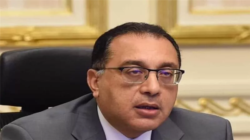 رئيس الوزراء يلتقي مجموعة من رؤساء وممثلي أكبر الصناديق الاستثمارية والبنوك الفرنسية